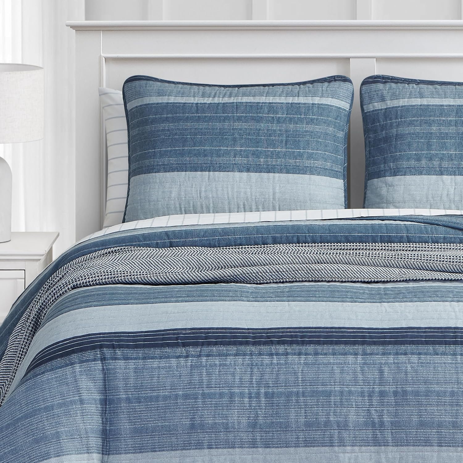 image:imageNautica Queen Quilt Set Reversible Bedding with Matching Shams Stripe Room Decor Lightweight Bed Set College Dorm Room Essentials Ridgeport BeigeRidgeport Medium Blue