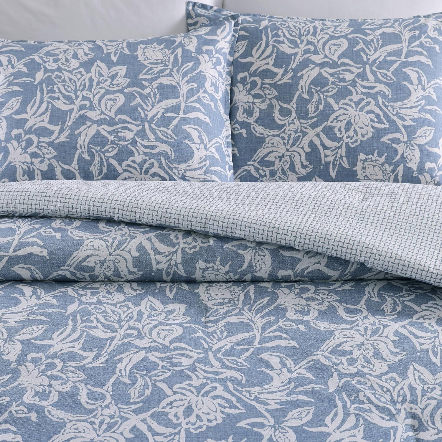 image:imageNautica Twin Comforter Set Reversible Bedding with Matching Sham Floral Room Decor College Dorm Room Essentials Tortola BlueTortola Blue