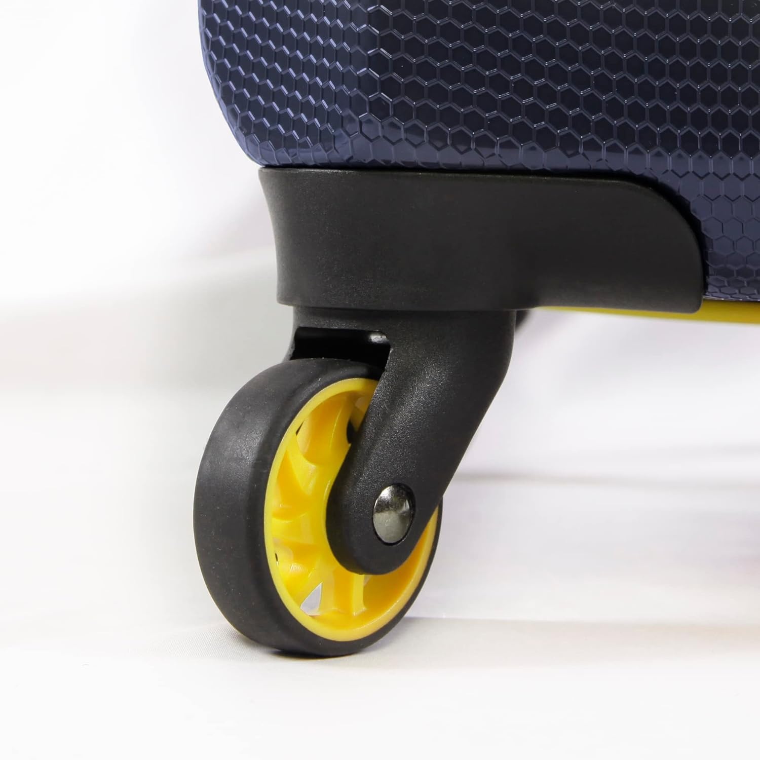 image:imageNautica Quest 29 Check In Hardside Spinner LuggageNavy Yellow