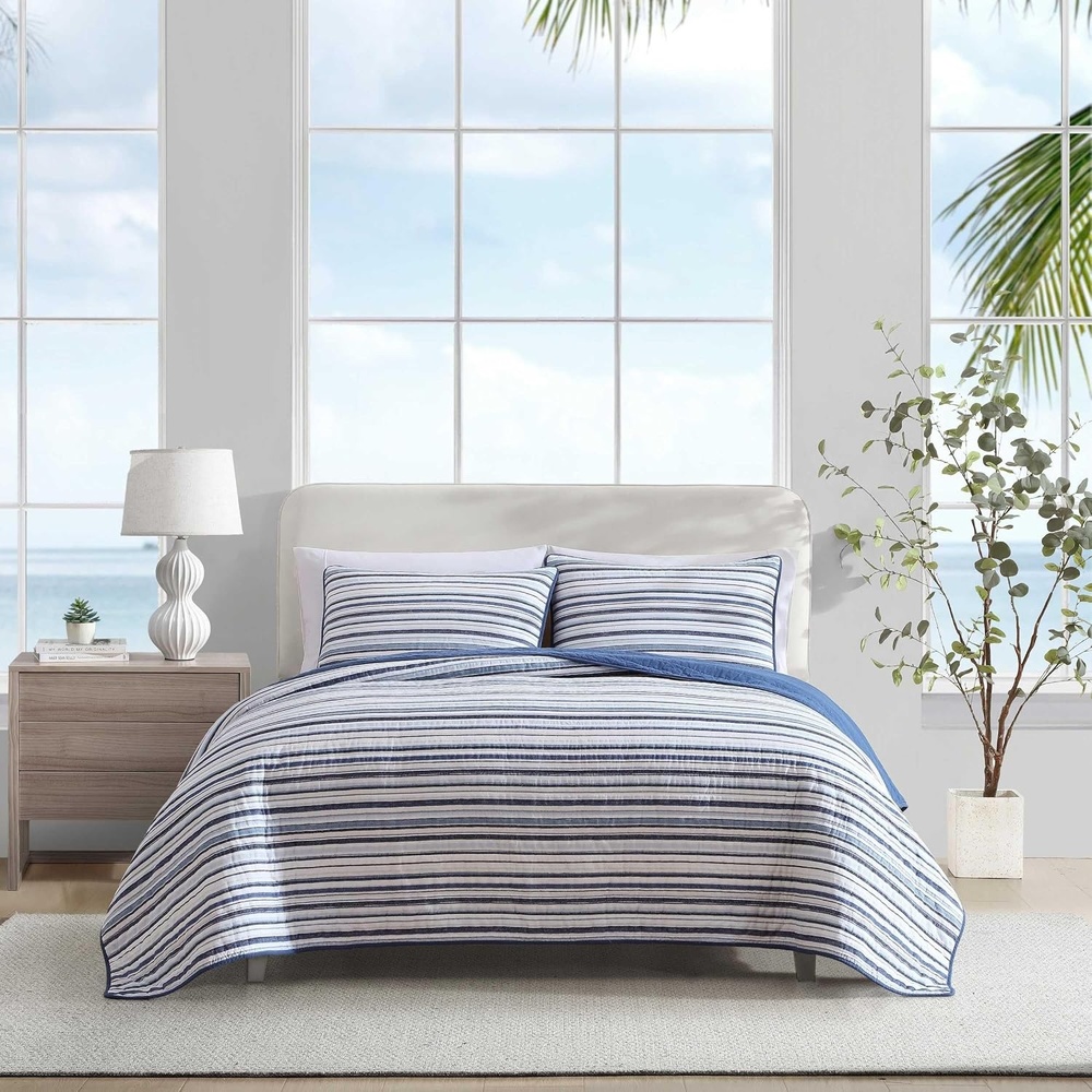 image:imageNautica  Quilt Set Soft Bedding with Matching Sham Rounded Corner Reversible Design Coleridge Blue TwinPembrook Blue
